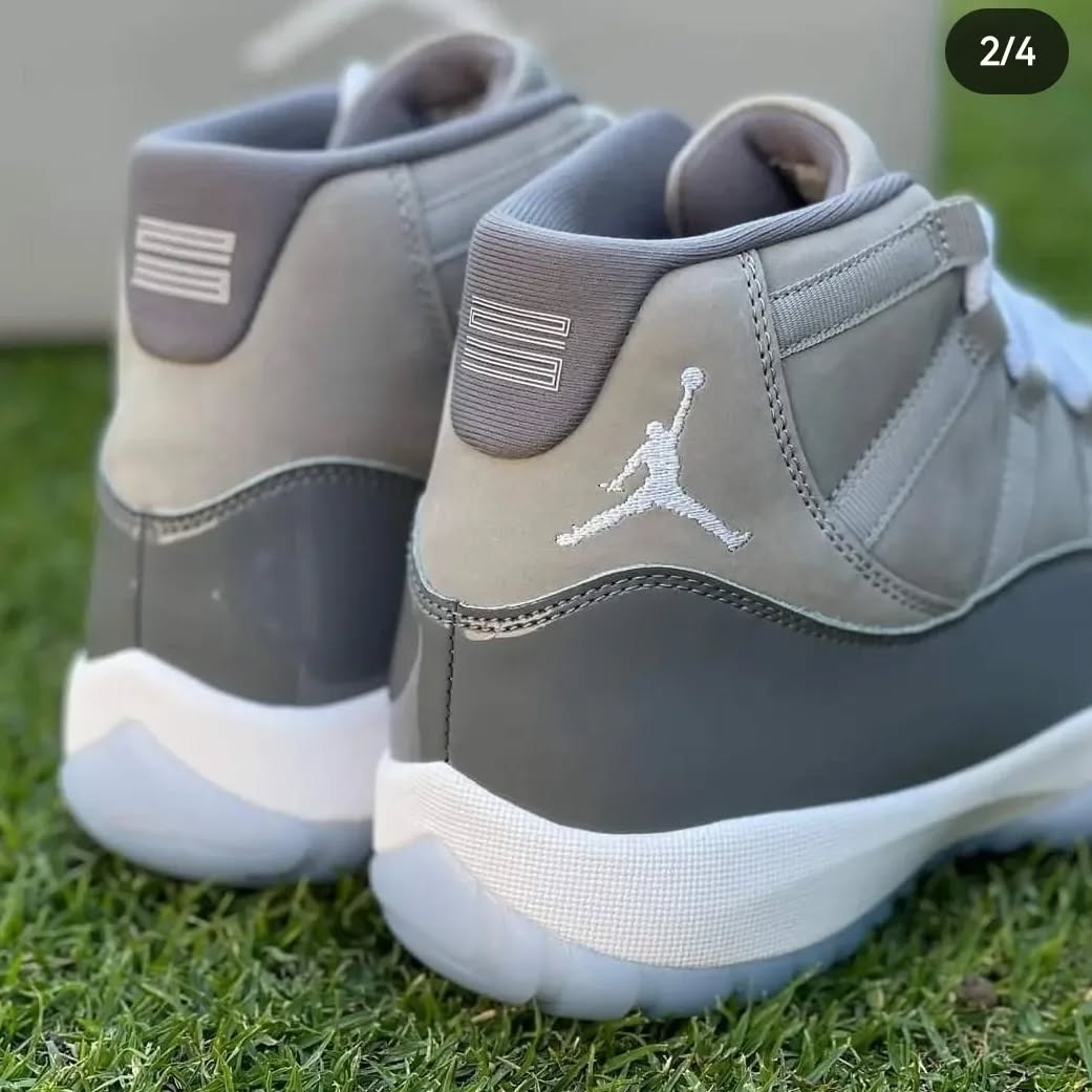 AJ4 Cool Gray Jordan Pallet view 3