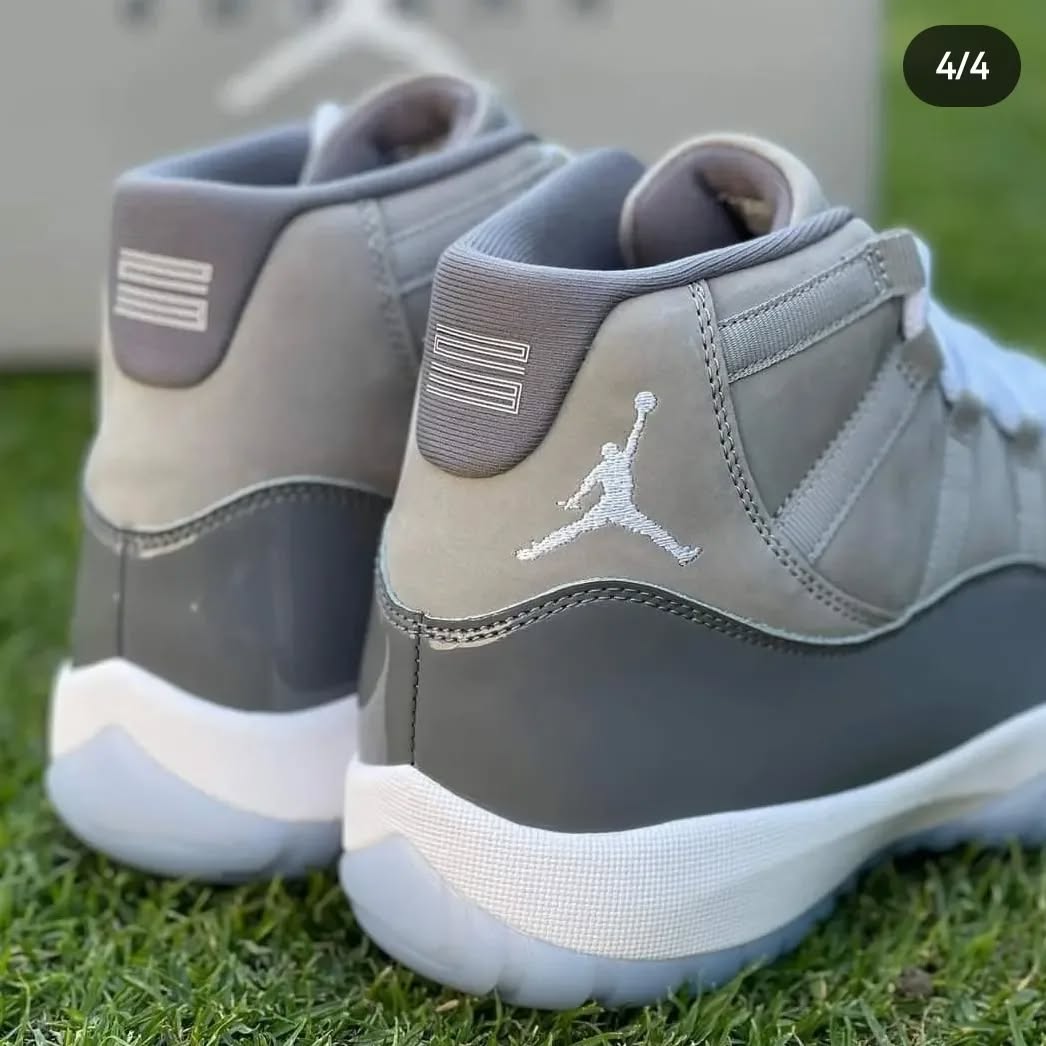 AJ4 Cool Gray Jordan Pallet view 4