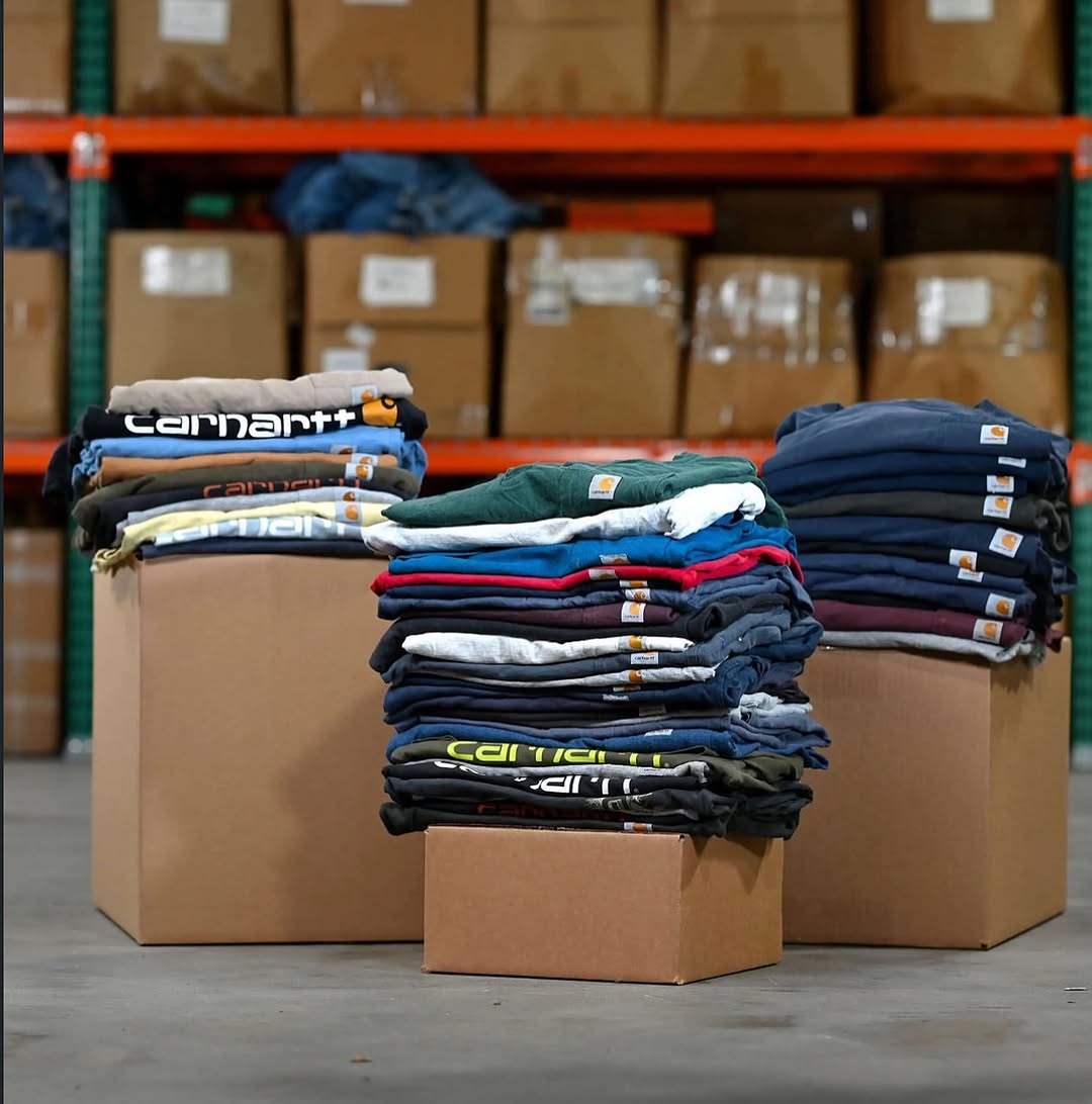 Carhartt Clothing Pallet – Wholesale Vintage & Retro Workwear for Sale | 650+ Handpicked Pieces for $1,100 view 2