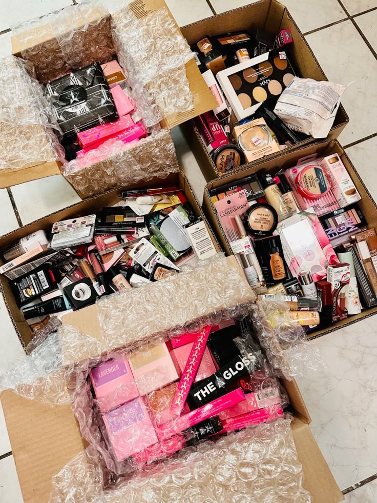 Cosmetic Truckload view 3