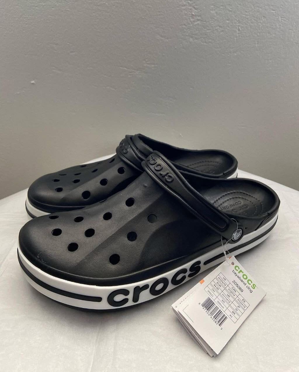 Crocs Pallet – Wholesale Authentic Crocs Footwear for Sale | 350 Pairs for $600 view 2