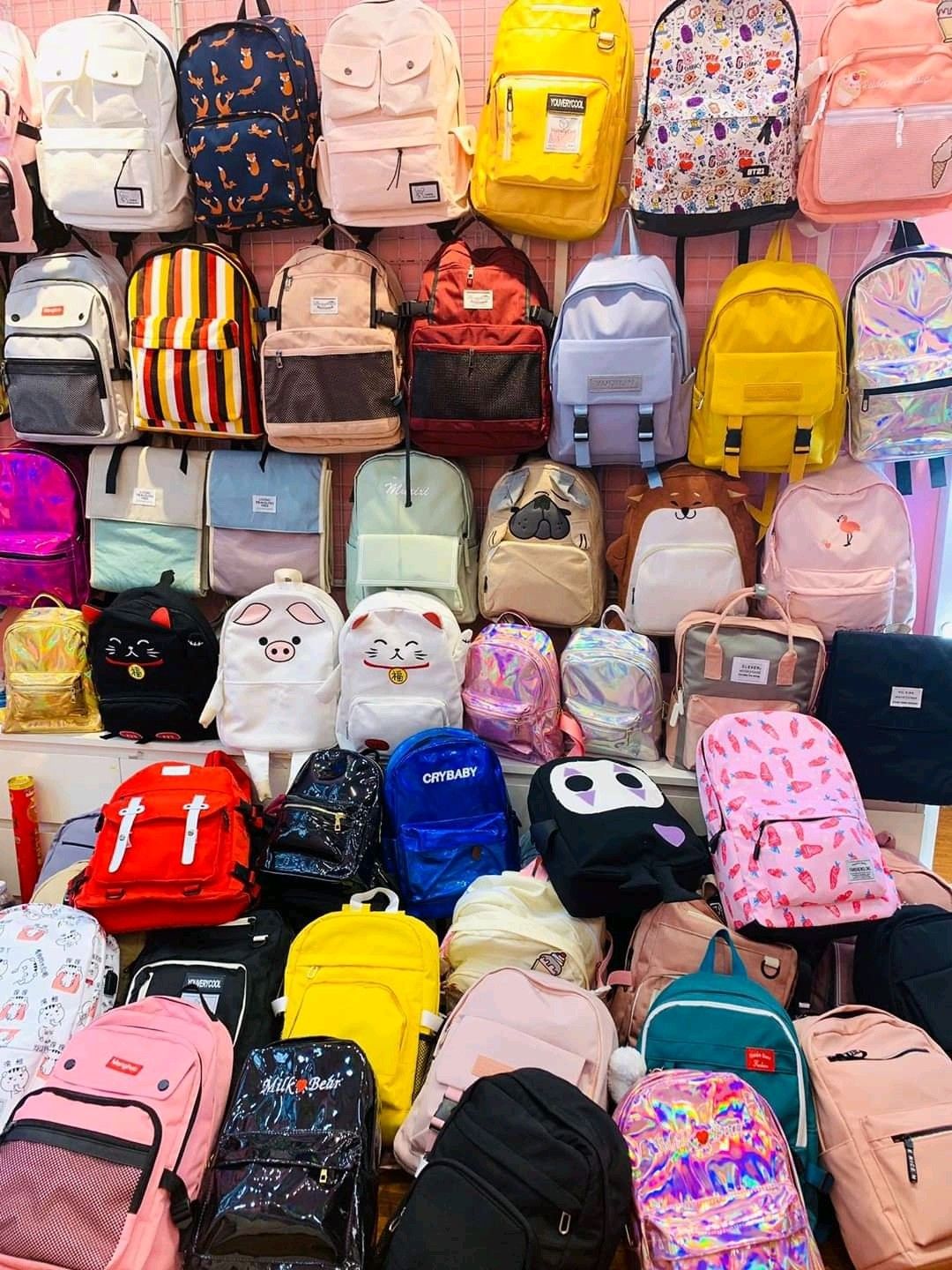 Fashionable High School Bags Pallets – Trendy Backpacks for Teens | 200 Pieces | $500 view 4