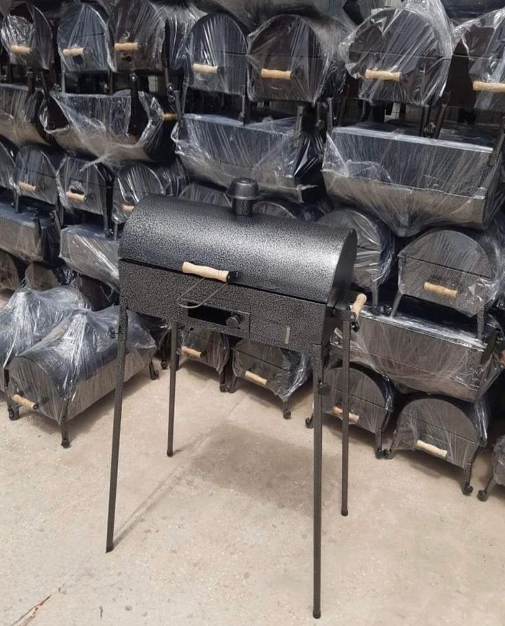 Buy Grill Pallets – Wholesale Charcoal Grills | 6 Brand New Grills for $3,000 view 4