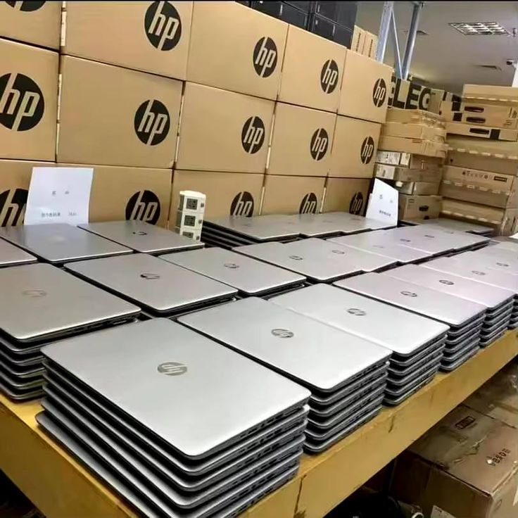 HP & Dell Laptop Pallets view 4