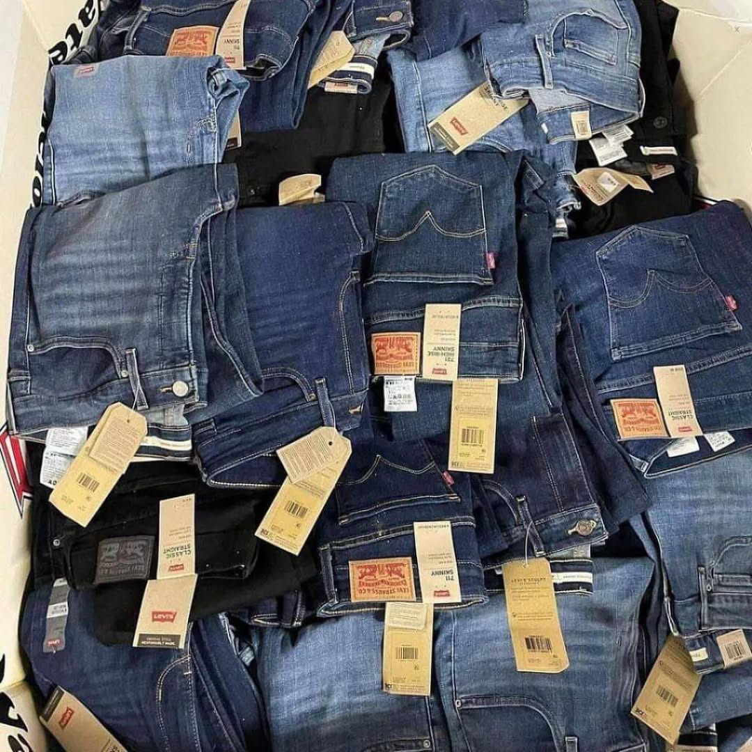 Jeans Pallet – Wholesale Branded Denim Jeans for Sale | 300 Pieces of Levi's, Wrangler, Calvin Klein & More for $700 view 2