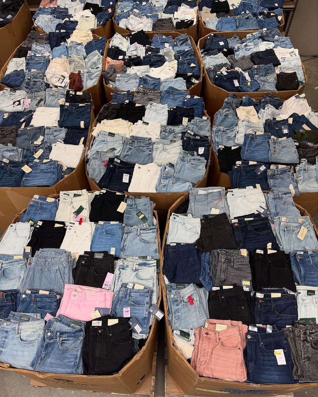 Jeans Pallet – Wholesale Branded Denim Jeans for Sale | 300 Pieces of Levi's, Wrangler, Calvin Klein & More for $700 view 4