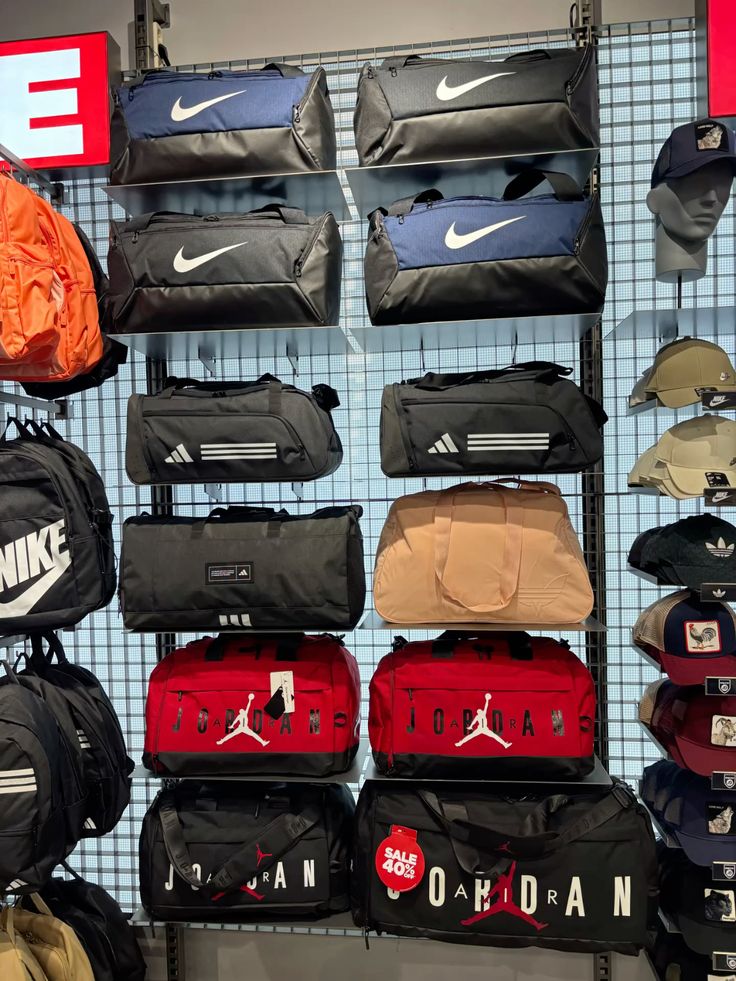 Jordan Duffle Bag Pallets – Gym Bags | 150 Pieces | $500 view 4