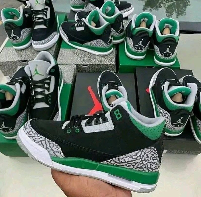 Jordan Shoe Pallet – Wholesale Air Jordan Sneakers for Sale | 70 Pairs for $700-$1,200 view 3