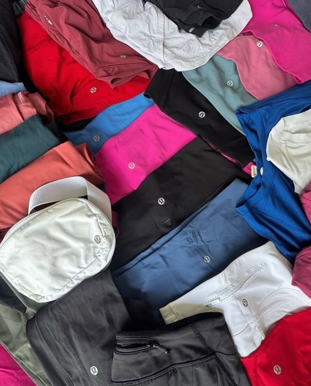 Lululemon Pallet – Wholesale Authentic Activewear for Sale | 200 Units for $800-$1,200 view 2