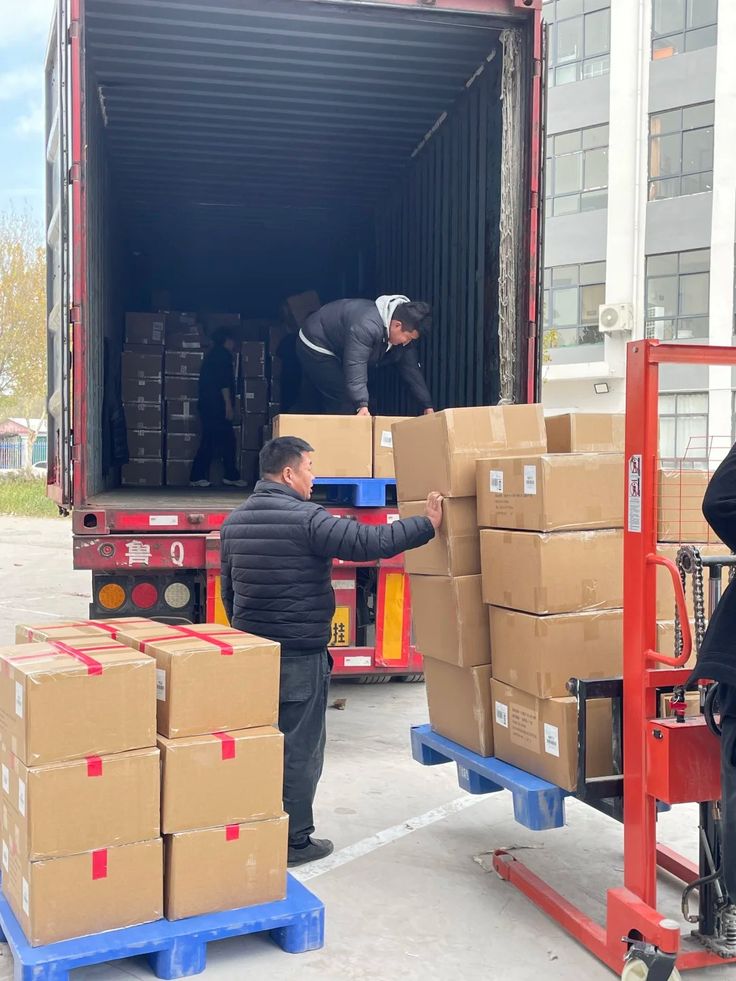 Macy's Textile Truckload – Clothing & Apparel view 3
