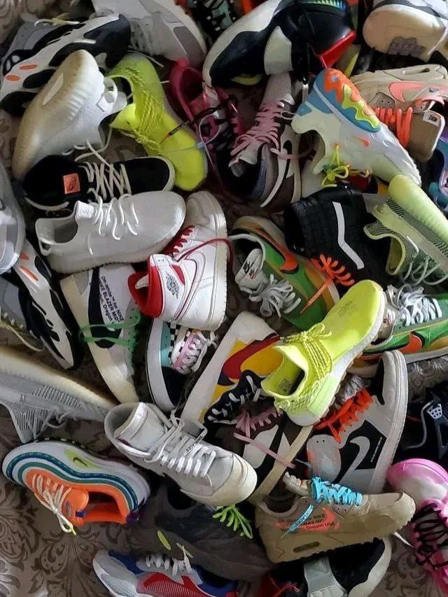 Mixed Shoe Pallets – Wholesale Footwear for Sale | 300 Pairs Across 3 Pallets for $1,050 view 3