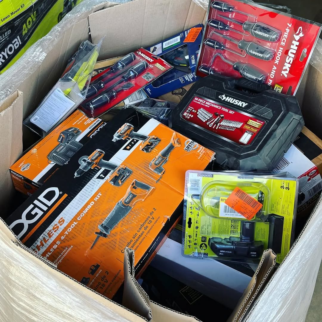 New & Return Merchandise Tool Pallets view 3