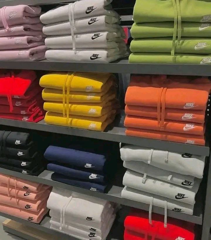 Nike Clothing Pallet – Wholesale Authentic Nike Apparel for Sale | 250 Units view 2