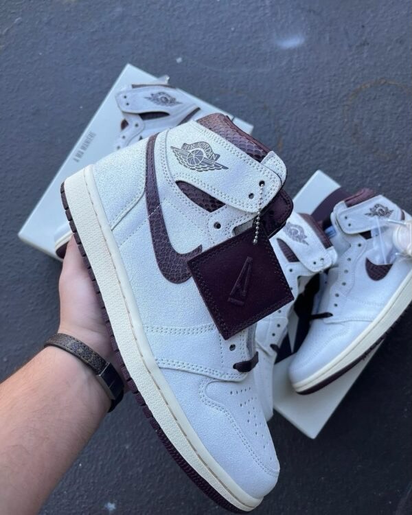 Nike Shoe Pallet – Wholesale Authentic Nike Sneakers for Sale | $1,150 view 2