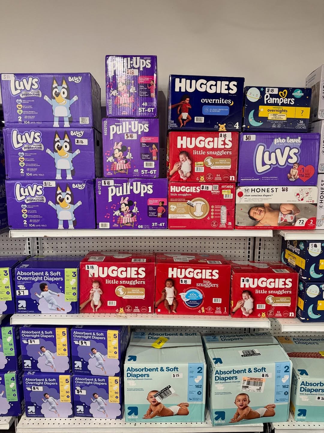 Pampers & Huggies Truckload view 3