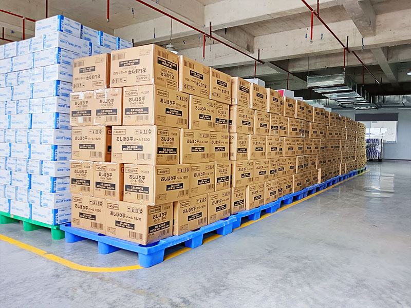 Paper Towels Pallets – 400 Brand New Rolls | $900 Per Pallet view 3