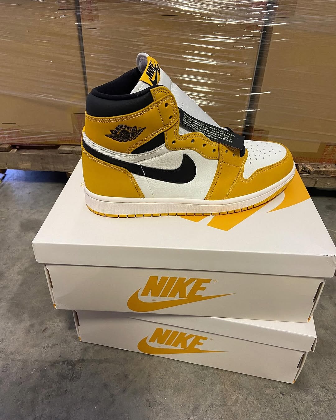 Puma & Nike Mixed Pallets view 2