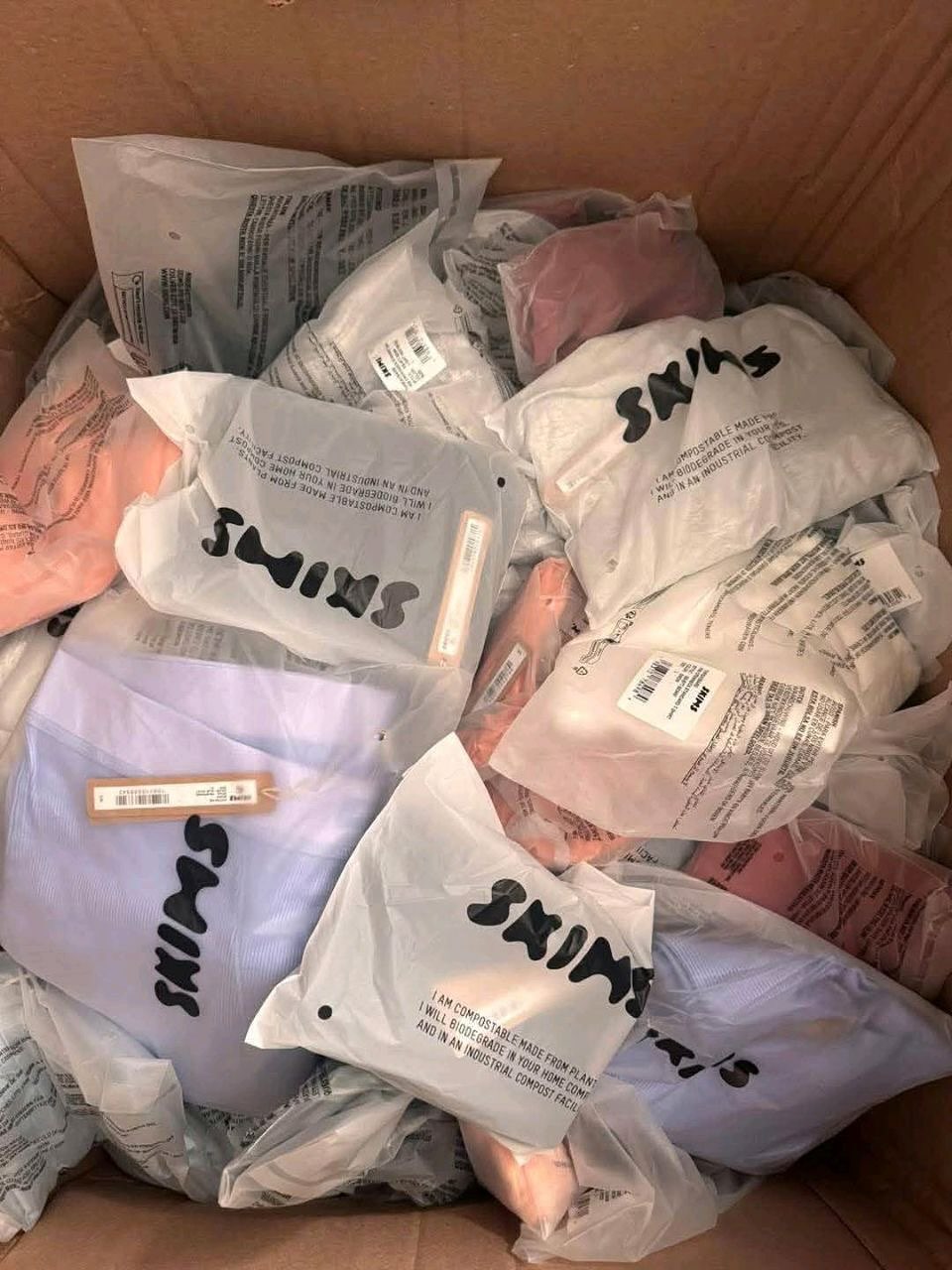 Skims Pallet – Wholesale Authentic Skims Shapewear & Apparel for Sale | 300 Units for $900 view 2