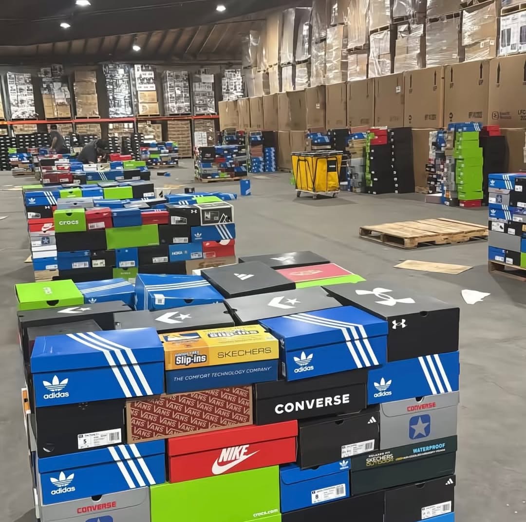 Sneakers Pallets view 4