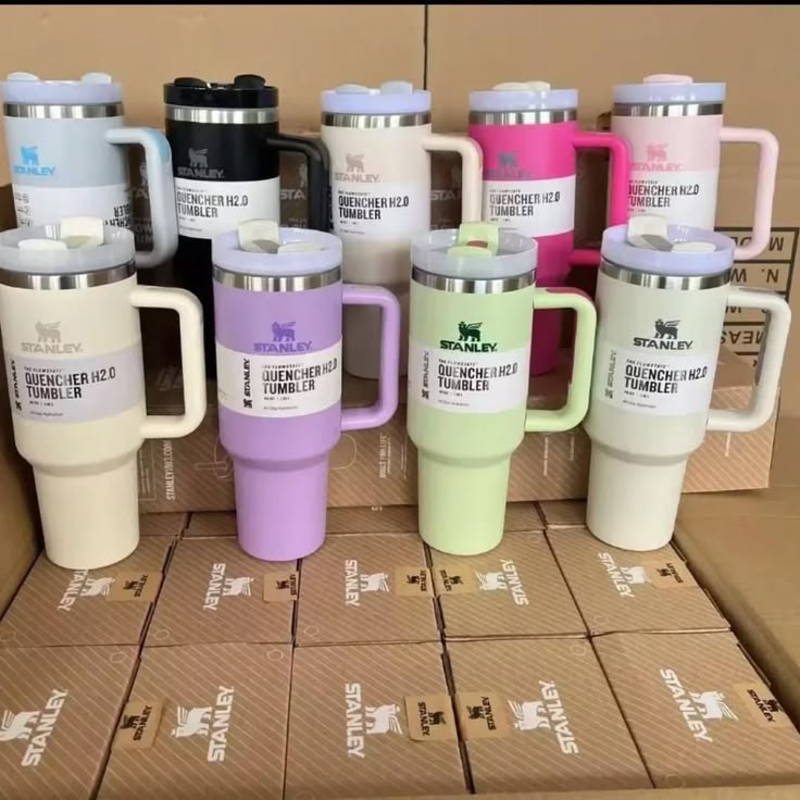 Stanley Starbucks Cup Pallets view 2