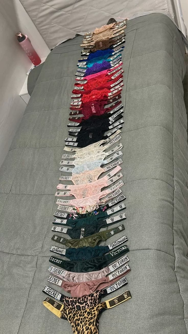Victoria Secret Underwear Pallets view 4