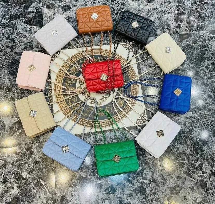 Women's Bags Pallets